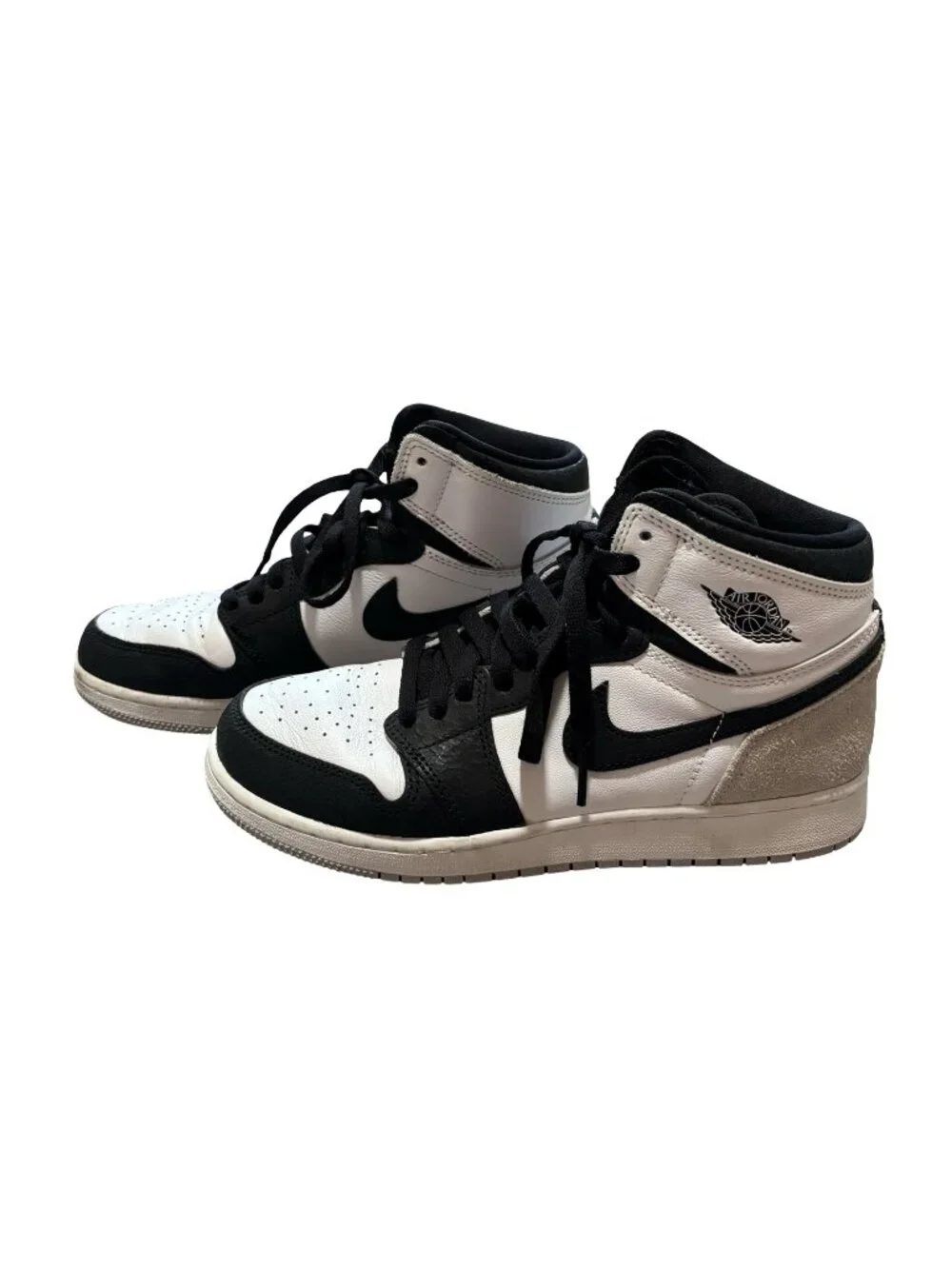 Nike Air Jordan 1 Retro High OG Stage Haze Sneakers Size 8.5 Black White